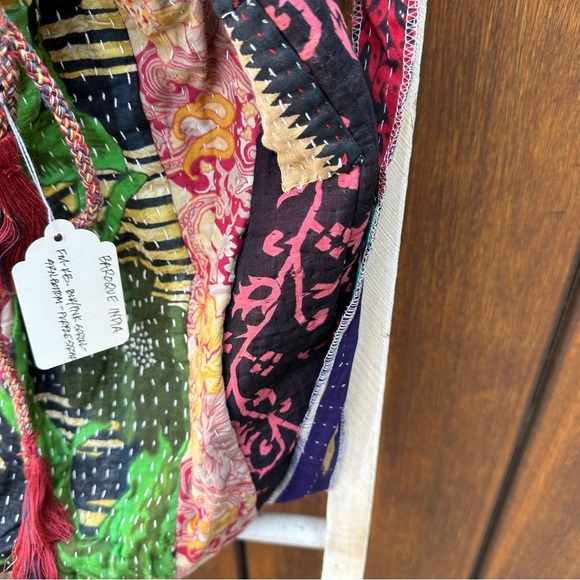 ✨VINTAGE KANTHA SARI BOHO BACKPACK - Picture 10 of 11